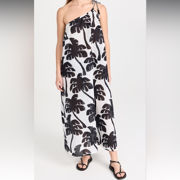 FARM Rio Dresses & Skirts - Farm Rio Black and White Palm Print Dress